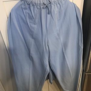 Zip sweatshirt with matching capris